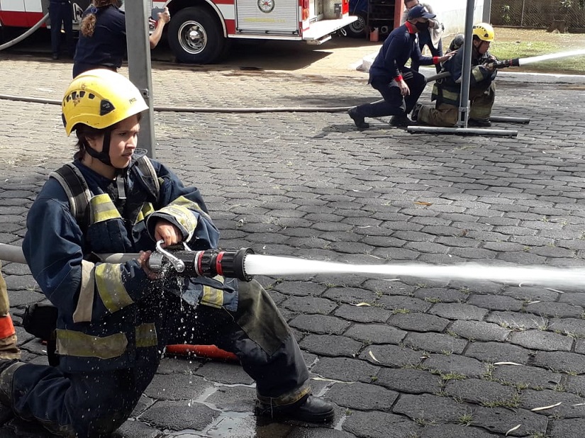 BOMBEROS